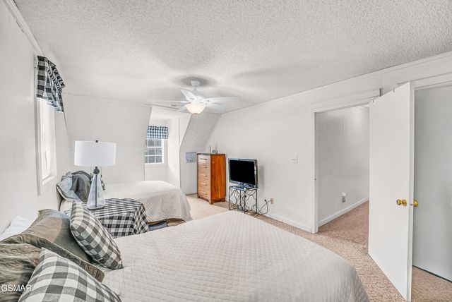 2881 Maples Branch Road, Sevierville, TN 37876