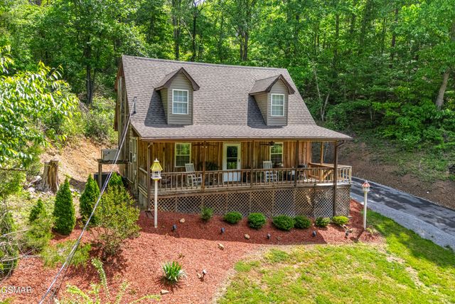 2881 Maples Branch Road, Sevierville, TN 37876