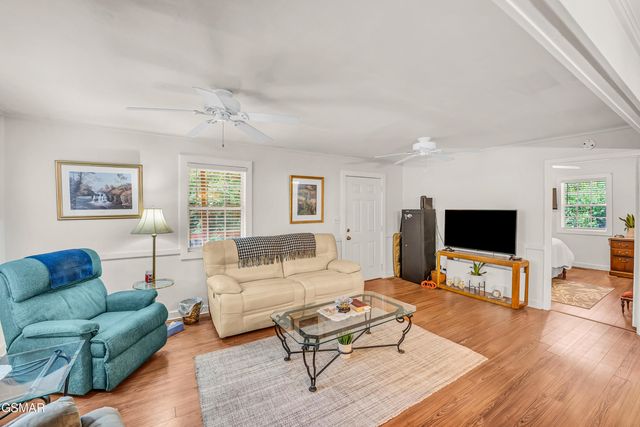 2881 Maples Branch Road, Sevierville, TN 37876
