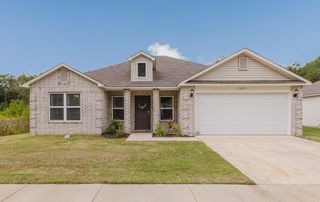 3277 Sidell Estates Dr, Benton, AR 72015