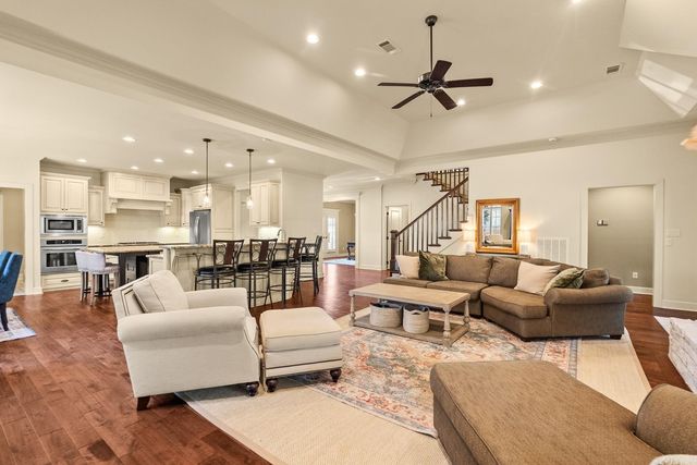 24 Longwell Loop, Little Rock, AR 72211