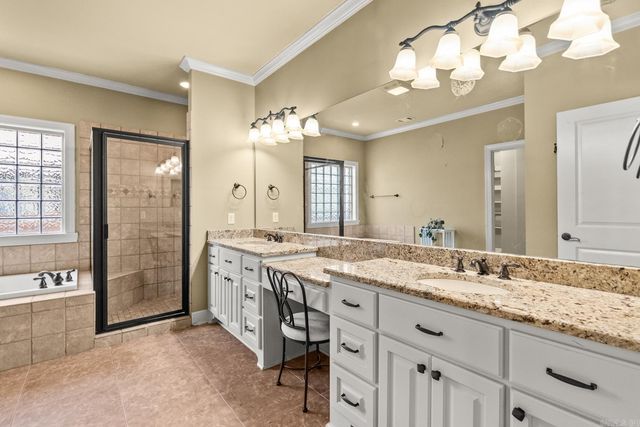 24 Longwell Loop, Little Rock, AR 72211