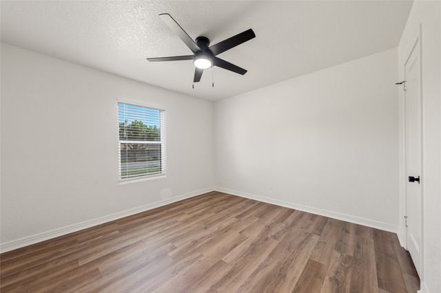 206 E Avenue G, Valley Mills, TX 76689