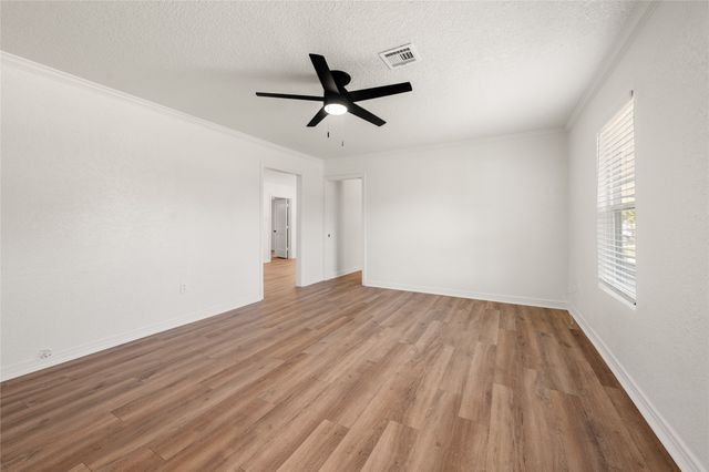 206 E Avenue G, Valley Mills, TX 76689