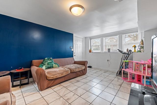 1803 S 59th Avenue, Cicero, IL 60804