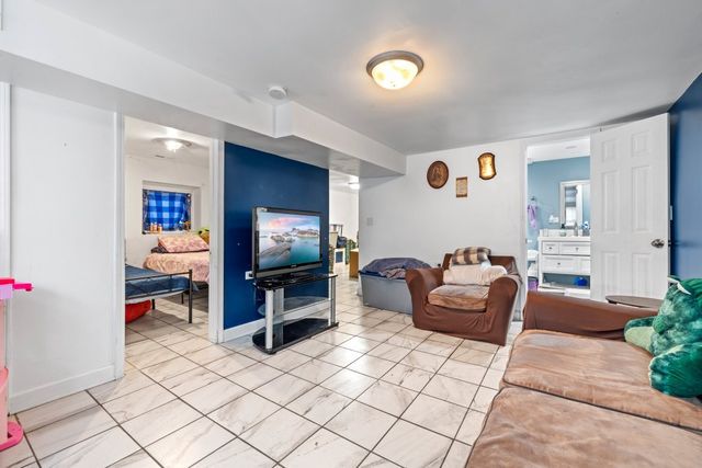 1803 S 59th Avenue, Cicero, IL 60804