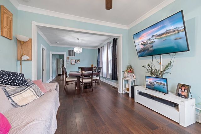 1803 S 59th Avenue, Cicero, IL 60804