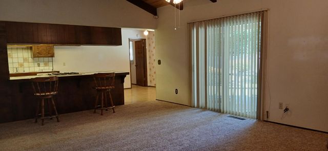 831 Homewood Dr, Yuba City, CA 95991