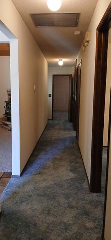 831 Homewood Dr, Yuba City, CA 95991