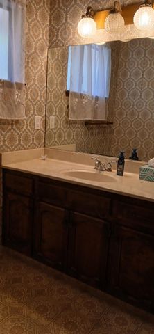 831 Homewood Dr, Yuba City, CA 95991