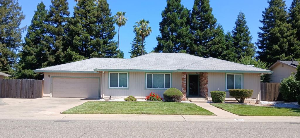831 Homewood Dr, Yuba City, CA 95991