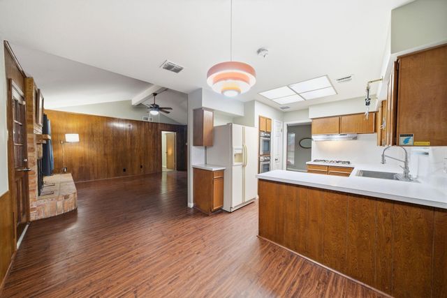 10503 Raydell Drive, Houston, TX 77031