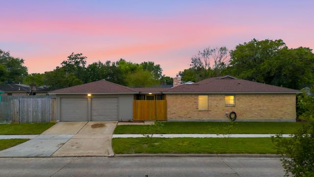 10503 Raydell Drive, Houston, TX 77031