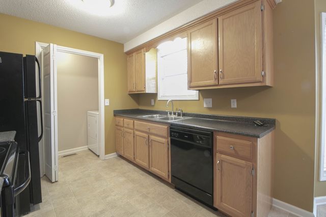 2630 Del Ray Drive, Clarksville, TN 37040