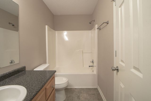 2630 Del Ray Drive, Clarksville, TN 37040