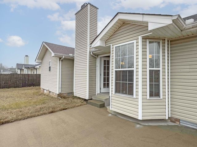 2630 Del Ray Drive, Clarksville, TN 37040