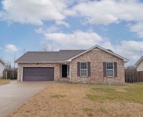 2630 Del Ray Drive, Clarksville, TN 37040