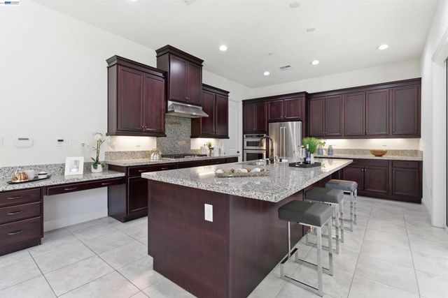 2812 Mount Dana Dr, Dublin, CA 94568