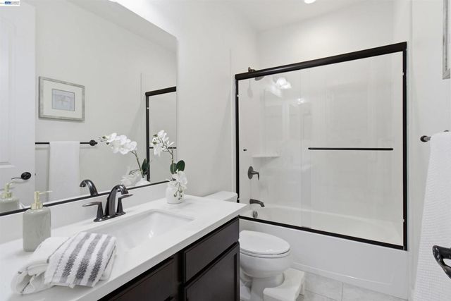2812 Mount Dana Dr, Dublin, CA 94568