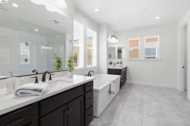 2812 Mount Dana Dr, Dublin, CA 94568