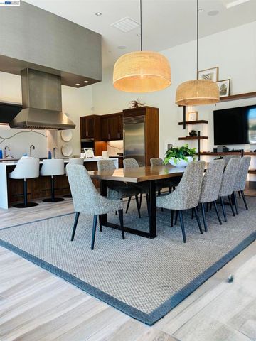 2812 Mount Dana Dr, Dublin, CA 94568