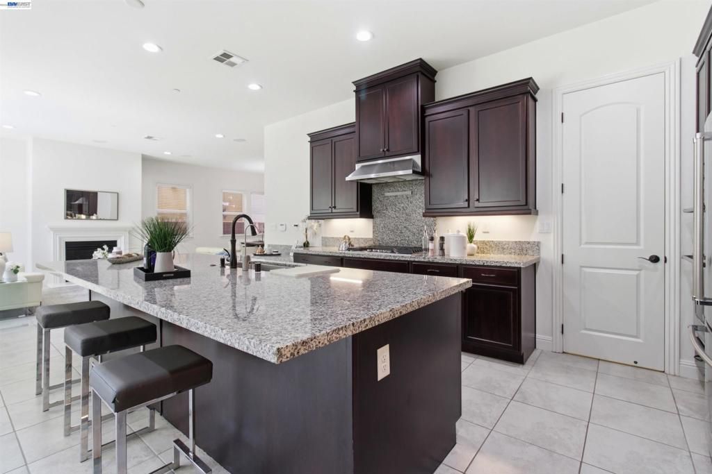 Image 16 of property listing at 2812 Mount Dana Dr, Dublin, CA 94568