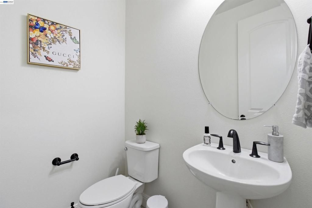 Image 35 of property listing at 2812 Mount Dana Dr, Dublin, CA 94568