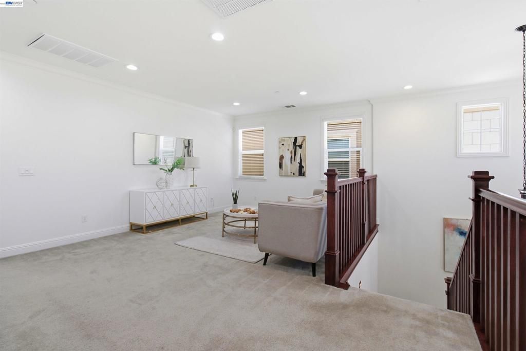 Image 9 of property listing at 2812 Mount Dana Dr, Dublin, CA 94568