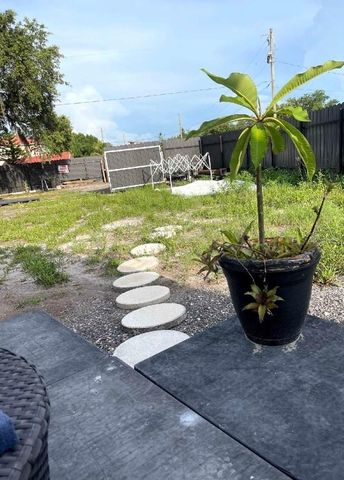 6009 MCKINLEY AVENUE, Wimauma, FL 33598