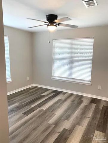 824 E Baars St, Pensacola, FL 32503