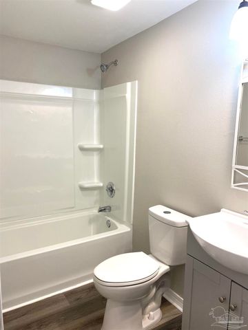 824 E Baars St, Pensacola, FL 32503