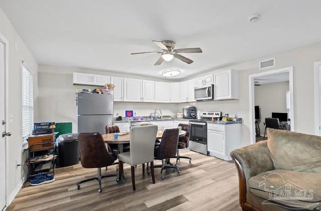 824 E Baars St, Pensacola, FL 32503