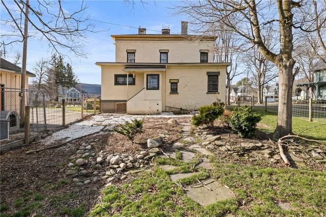 110 West Washington Street, Bath, NY 14810