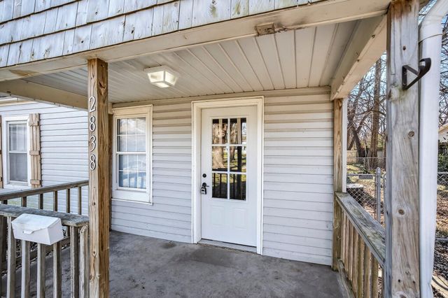 2838 E Cherry Street, Springfield, MO 65802