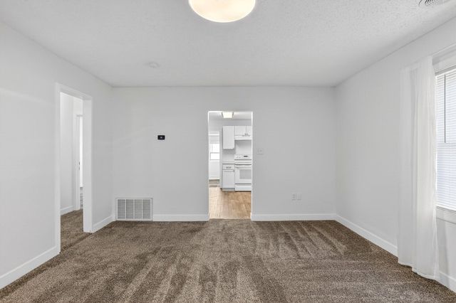 2838 E Cherry Street, Springfield, MO 65802