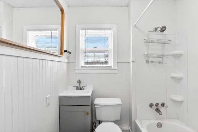 2838 E Cherry Street, Springfield, MO 65802