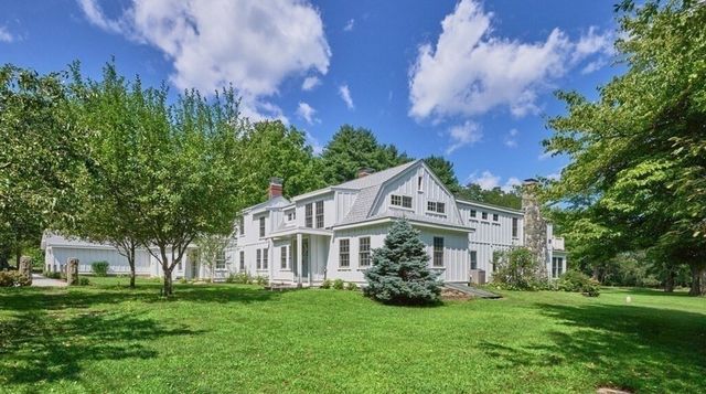 6 Curve Street, Sherborn, MA 01770