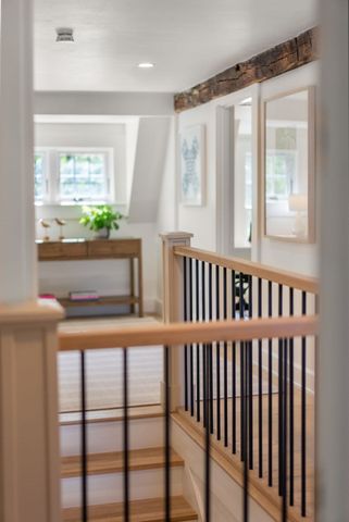 6 Curve Street, Sherborn, MA 01770