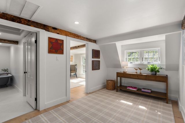 6 Curve Street, Sherborn, MA 01770