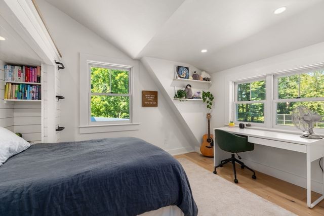 6 Curve Street, Sherborn, MA 01770