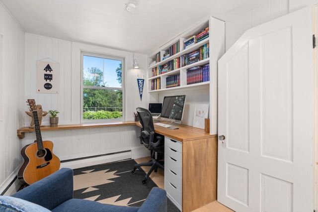 6 Curve Street, Sherborn, MA 01770