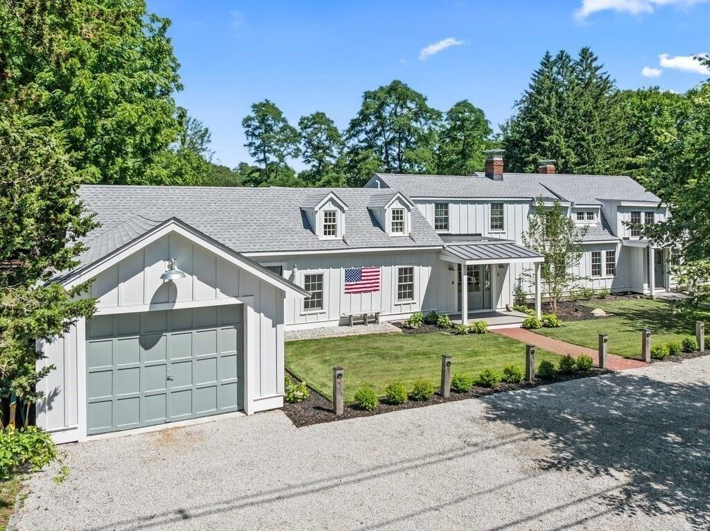 6 Curve Street, Sherborn, MA 01770