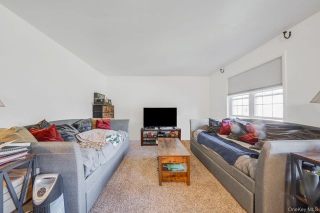 460 Old Town Road 2J, Port Jefferson Station, NY 11776