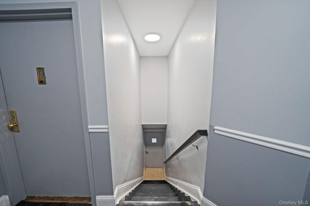 460 Old Town Road 2J, Port Jefferson Station, NY 11776