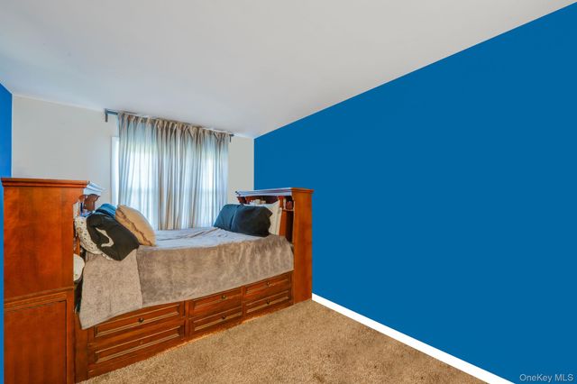 460 Old Town Road 2J, Port Jefferson Station, NY 11776