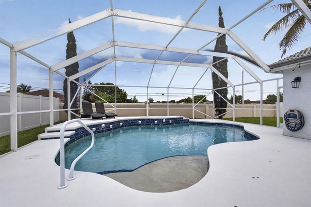 3788 Cypress Lake Drive, Lake Worth, FL 33467