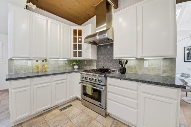 3864 Wilson Ave, Castro Valley, CA 94546