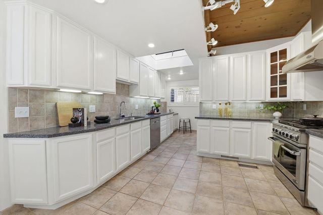 3864 Wilson Ave, Castro Valley, CA 94546