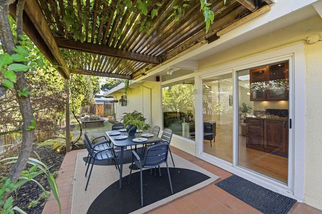 3864 Wilson Ave, Castro Valley, CA 94546