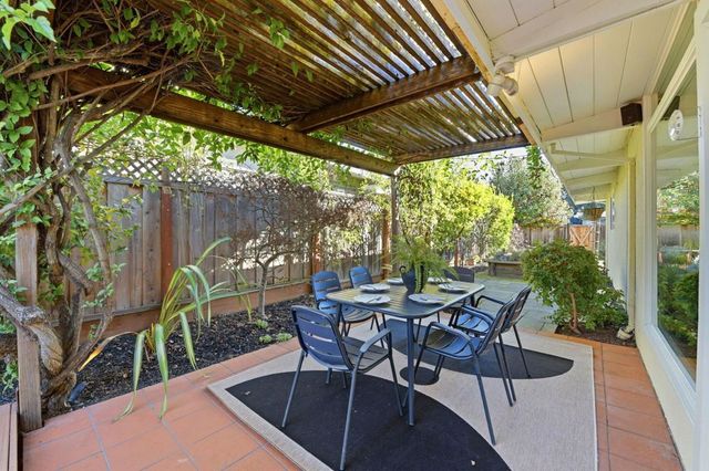 3864 Wilson Ave, Castro Valley, CA 94546